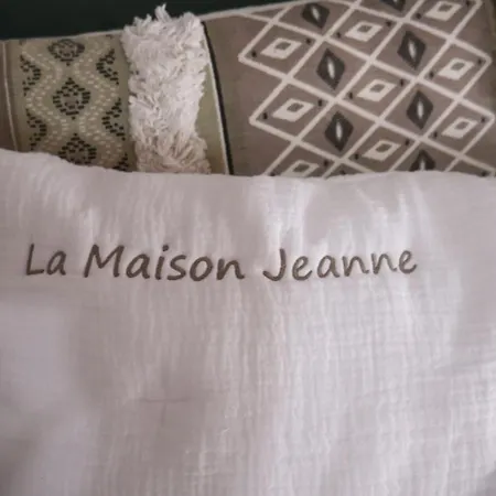 La Maison Jeanne, بيت للعطل بورتيراني